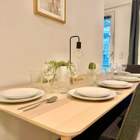 Appartamento Spacious With Patio Wiener Neudorf