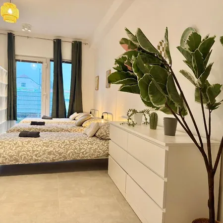 Appartamento Spacious With Patio
